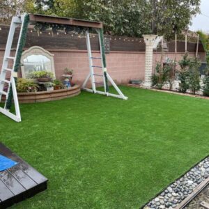 Synthetic Vision Backyard Turf with a Centerpiece